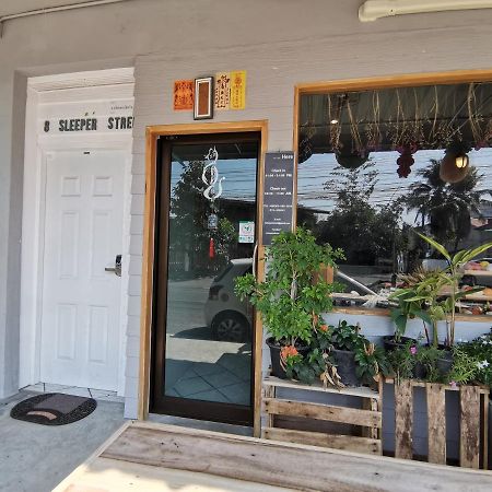 8 SLEEPER STREET Hostel Krabi town Buitenkant foto