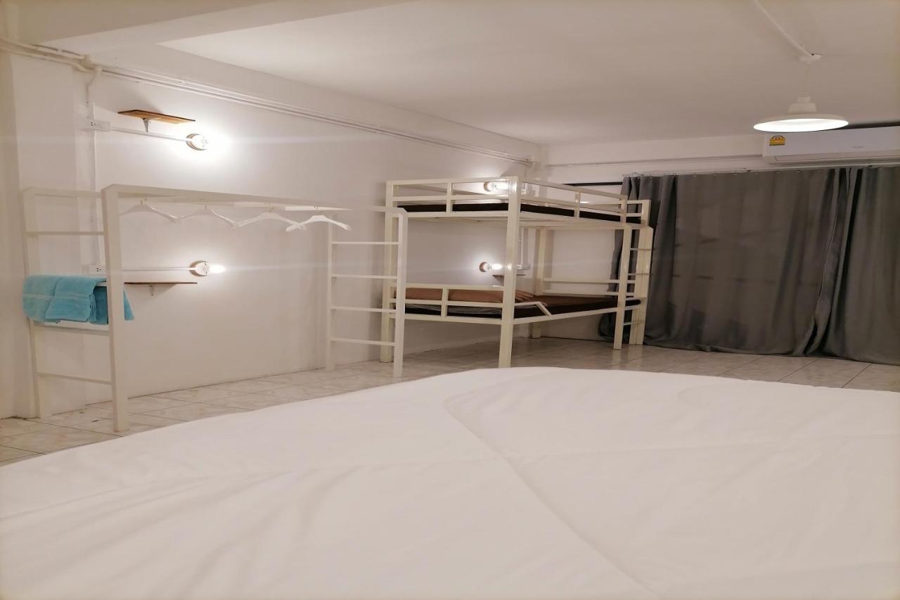 8 SLEEPER STREET Hostel Krabi town Buitenkant foto