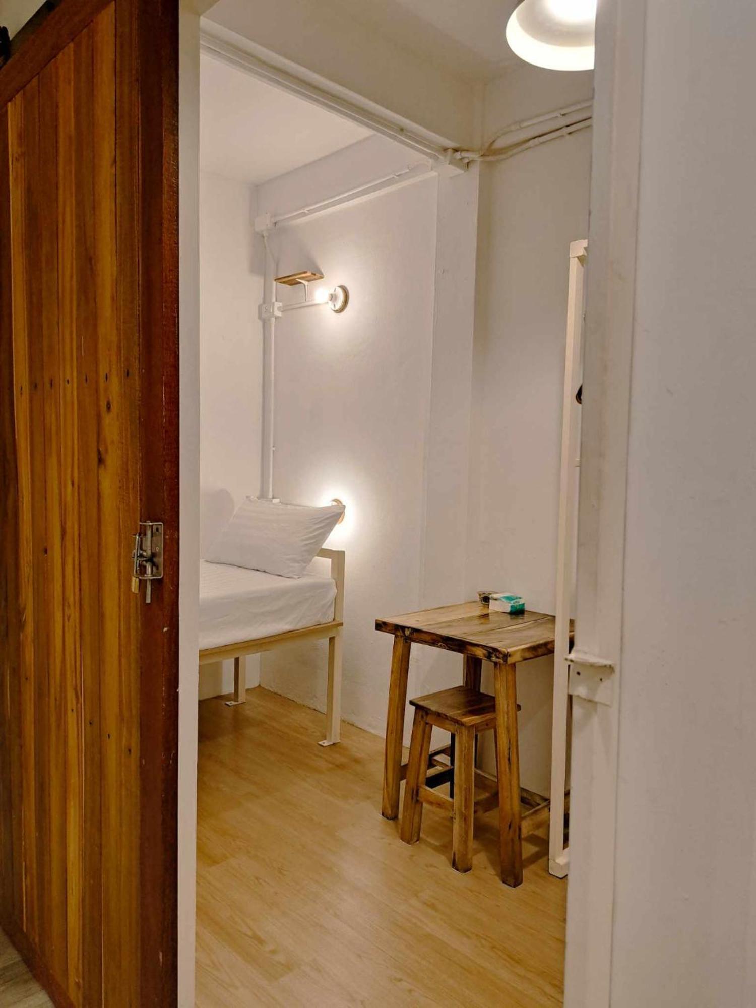 8 SLEEPER STREET Hostel Krabi town Buitenkant foto