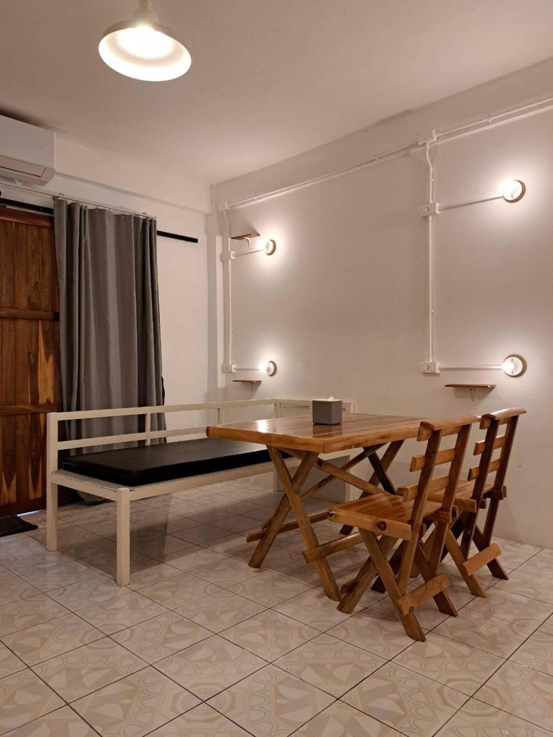 8 SLEEPER STREET Hostel Krabi town Buitenkant foto