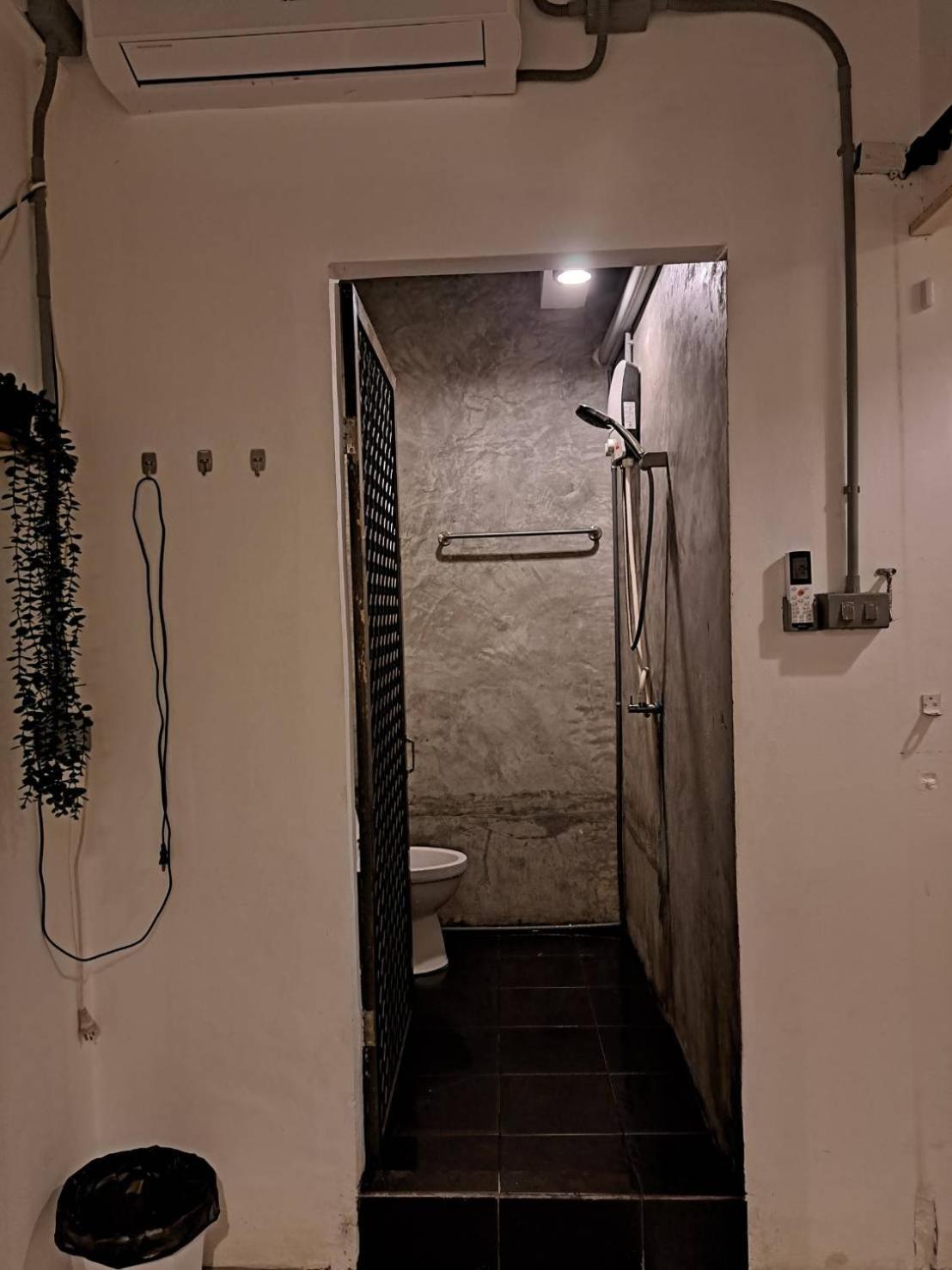 8 SLEEPER STREET Hostel Krabi town Buitenkant foto